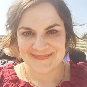 Meet your Posher, Kendra